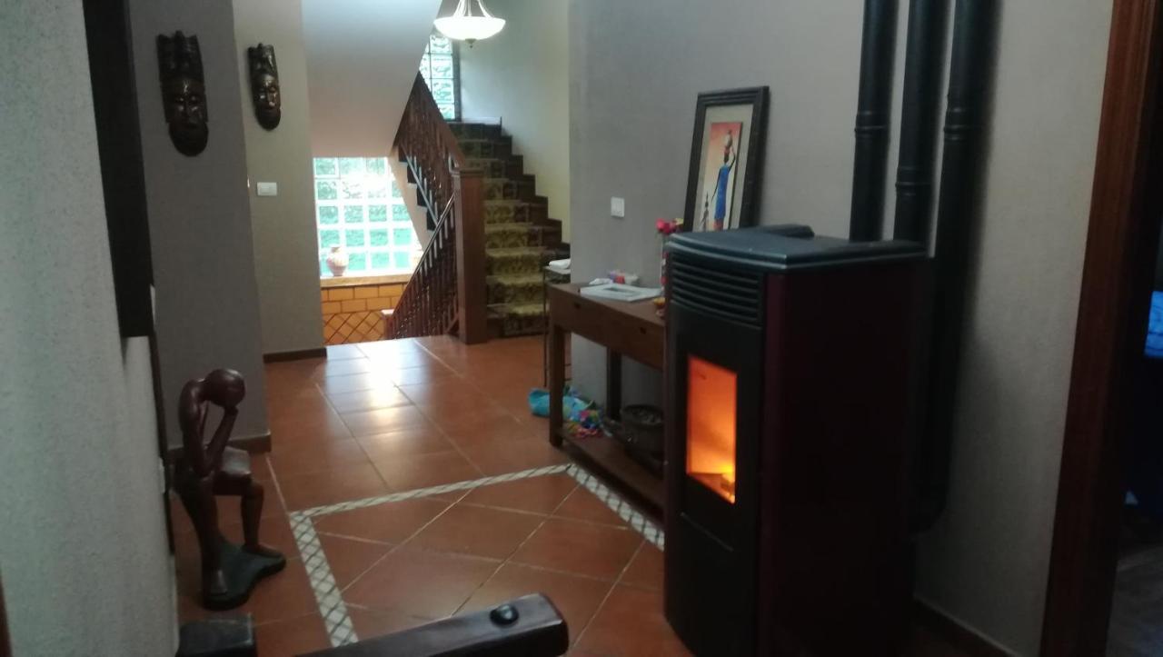 Villa Piscina Climatizada - Todo El Ano- Playa De La Nora-Chimenea- Barbacoa Quintueles Esterno foto